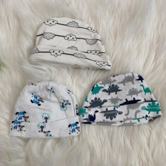Baby Boy Hats Mittens and Cloth Bundle - Picture 8 of 10